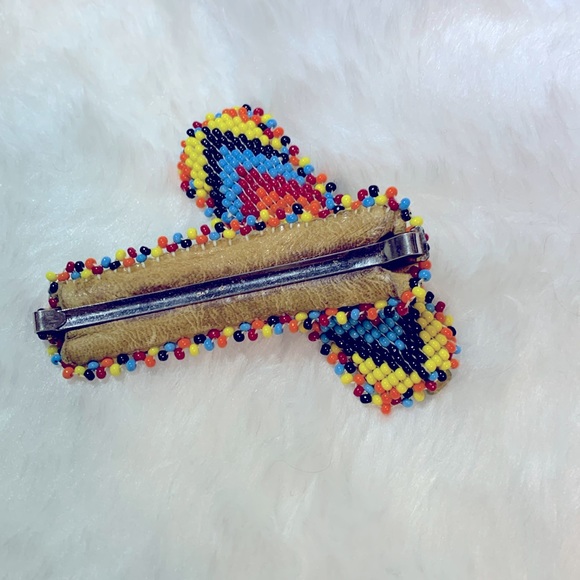 ✨ HOST PICK ✨ 💝 Native American Beaded 2-pc Hair Clip Set Barrette Handmade - Picture 2 of 3